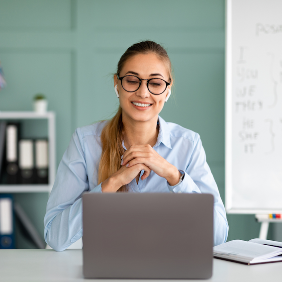 online képzés tanároknak